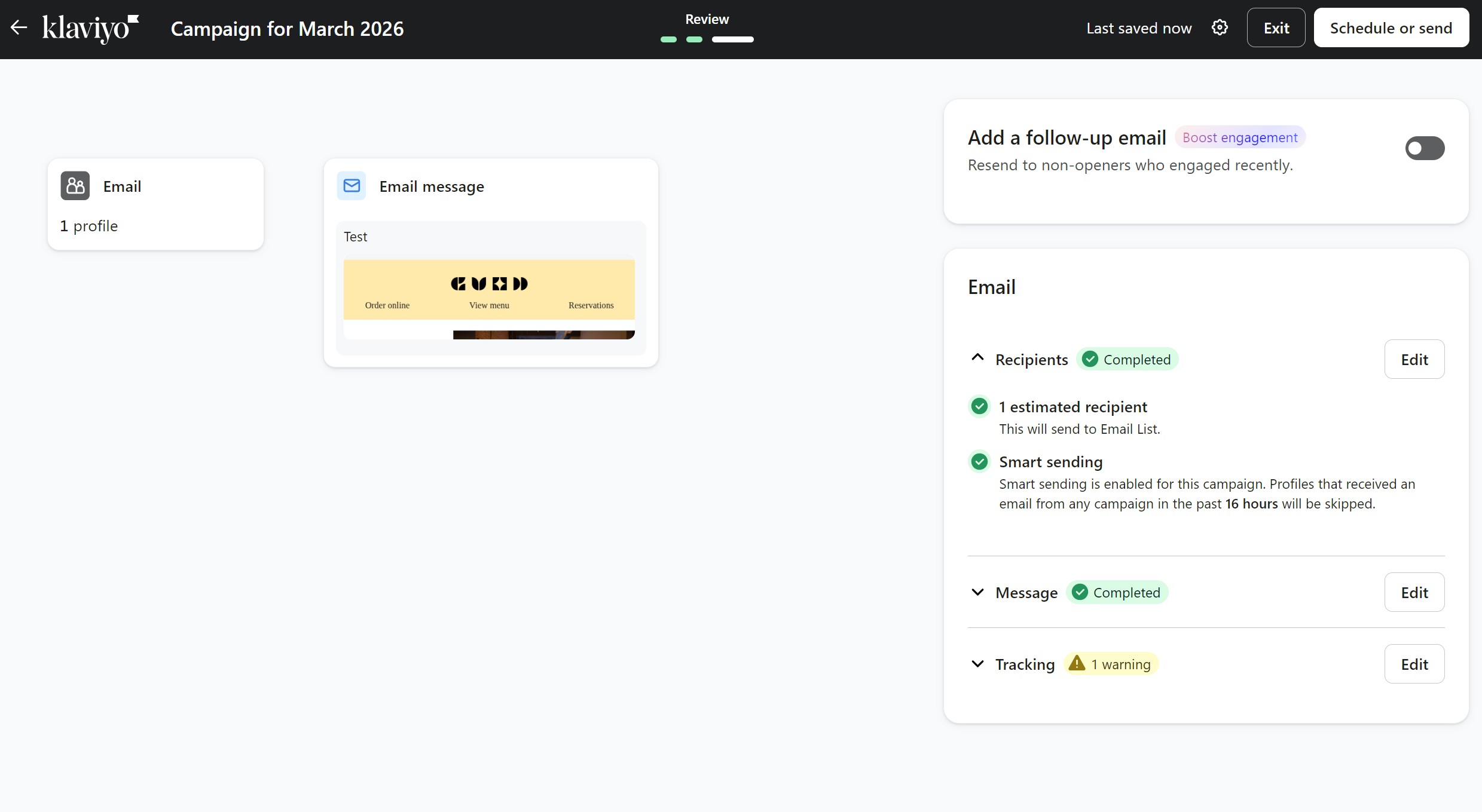 Omnisend vs Klaviyo: Screenshot of a Klaviyo email campaign editor. The left panel shows an email message block, while the right panel displays campaign settings with status indicators for recipients (completed), message (completed), and tracking (warning).